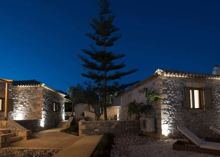 Calme Suites Mani